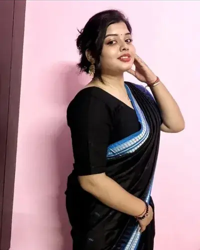 Escorts Service Poes Garden